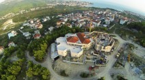 Ubojstvo u Splitu: Muškarac ubio ženu pa se objesio u obližnjoj crkvi - Page 3 Vidovac-2014-iz-zraka-Copy